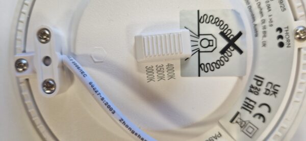 Vgradni panel LED THORNeco ZOE VARIOFLEX LED 3/5/6,5W 3000/3500/4000K bela okrogel fi 146mm IP44 - slika 2